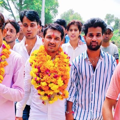 👉🌿ummid nahi ZIDD honi chaiye🌿💪👈 #ZIDD
#आदिवासी #जय जोहार
#धरती पुत्र #किसान पुत्र 🙏🙏
STUDENT OF RAJASTHAN UNIVERSITY🎓