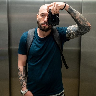 Arkadiusz Dziermański
redaktor prowadzacy https://t.co/m0snBrb8Y4
https://t.co/qcyKTCORgx
Profil z opiniami prywatnymi
#MłotNaSzura