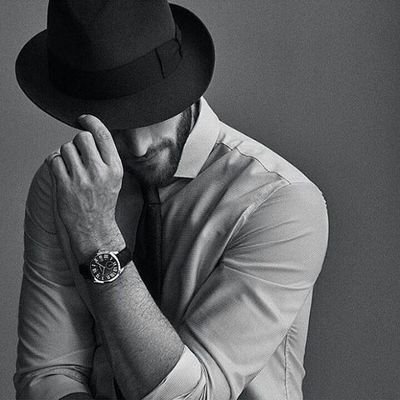 RaShFa0's profile picture. هُنا نَـسكُــب بــ كُل حُــب  وَلَـهـنـا
.

.

مرتشفٌ على سبيل حروفه
.
. 
رجلٌ شرقي شقيّ