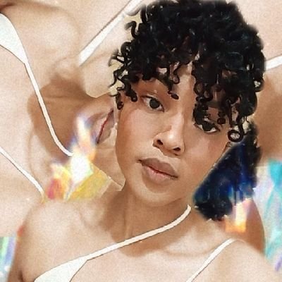 Human ||BoyMom || Academic|| Blessed Woman of Essence