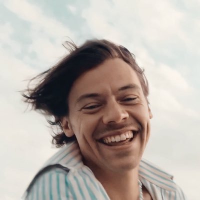 not personally active anymore, i just rt stuff and stay updated. harry stan. i make playlists @ veronicad on spotify