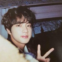 lea (@bts_sparkles) 's Twitter Profile