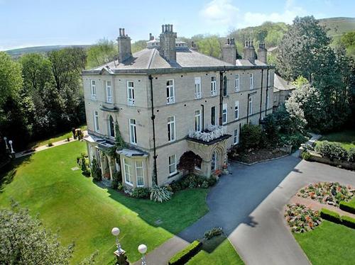 Stunning Hotel, Restaurant, Wedding Venue, and Conference Centre located in Lancashire and set within six acres of beautifully landscaped private grounds.