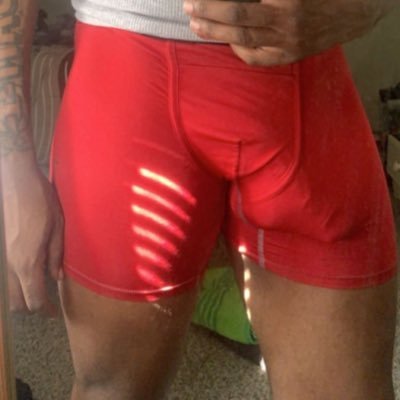 Braxtondrillls's profile picture. 23yrs old with 18+ content when Subscribe to my Onlyfans➡️➡️, if you like like Big Black dicks 💁🏾‍♂️thats where to go😈 DM’s are open (women only)