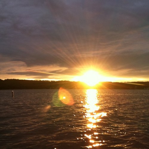 kaytea1225's profile picture. sittin on top of the world with my legs hanging free..