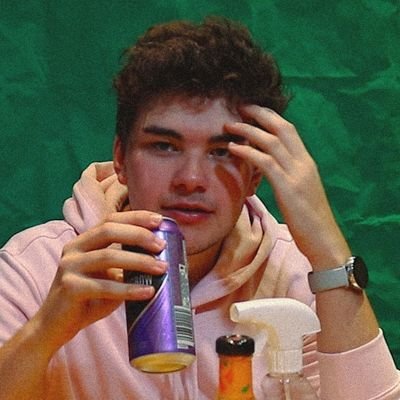 mrmangomonster's profile picture. Professional imbecile...