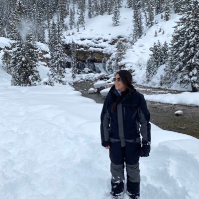 uranakout's profile picture. she/her