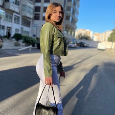 tinacantea's profile picture. 