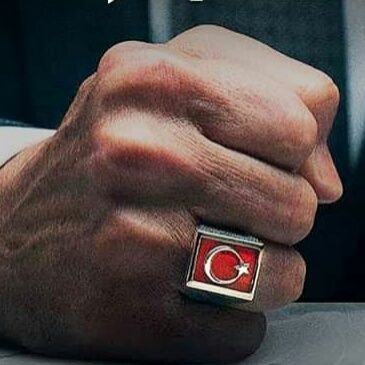 WorldinWorld7's profile picture. 