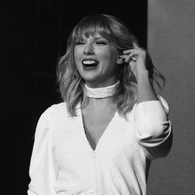 19 - he/him - swiftie - im still in my lover era - i believe in speak now and lover supremacy - 🏳️🌈 - fan account
