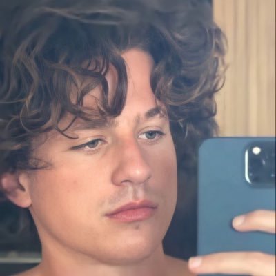 💡 insta: lvnxriaputh Stan list: Florence Pugh, Charlie Puth, Harry Styles, Niall Horan and Louis Tomlinson