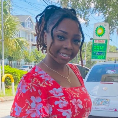 BCU Alumna 🐯 | iZoom💛🖤| ΓΣΣ 🐧❤️ Somewhere chasing my dreams ✨