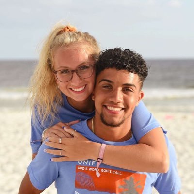 caitbowling's profile picture. 