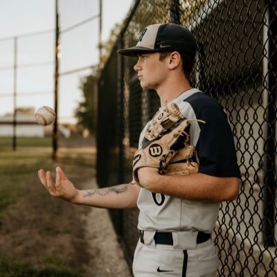 5’9•2022•MIF•Pitcher•2.8 gpa•Mount Morris Highschool• Ethanjhicks13@icloud.com