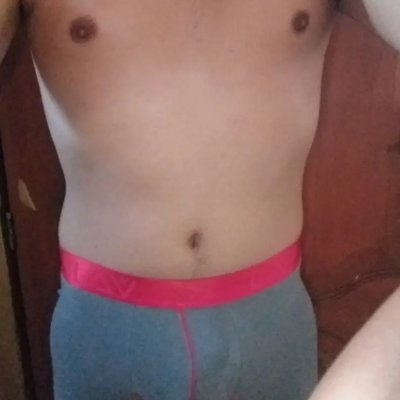 Bisexual con ganas de morbo o sexo en Quito