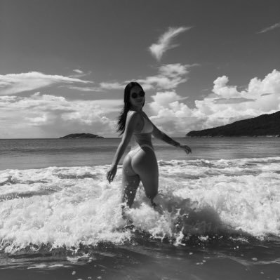 alinnesouzzaa's profile picture. 