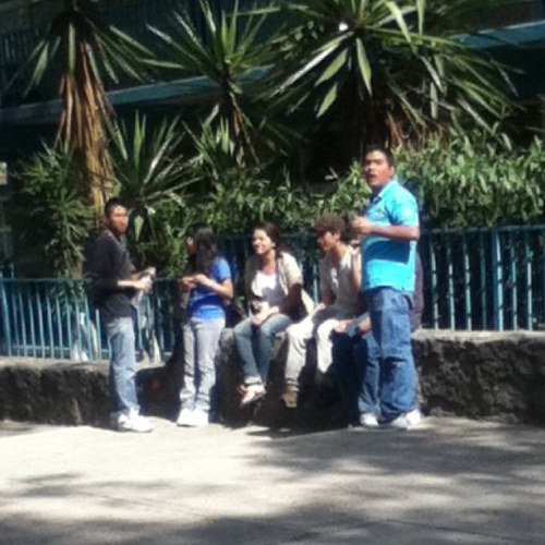 PABLORTEGAR1's profile picture. Todas las mañanas cuando sale el sol, sale la gallina y se le ve el calzon jajaja #followme