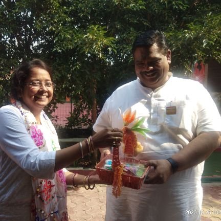 SimmiAgarwal16's profile picture. pariwartit ho.. pariwartan karo...... Dr. shree Guru Pawan Sinha ji.... .