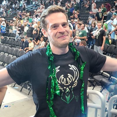 TeamGrossiPosse's profile picture. A fan account for the 2023 NFL Fan of the Year Tom Grossi. I AM NOT TOM! You can find him at @tomgrossicomedy. #grossiposse she/they Tom followed 11/19/21.