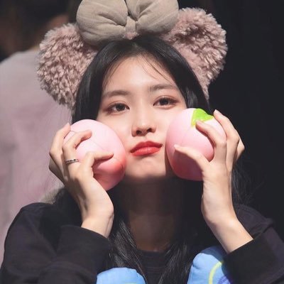 maxxeennee's profile picture. 