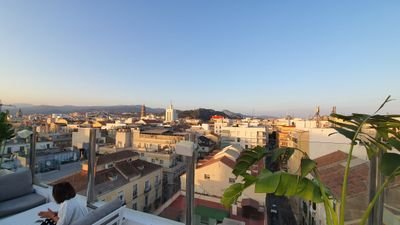 Vecinos del Soho Málaga hartos de la contaminación acústica y polución particular/química que todos tenemos que aguantar en Vendeja y Trinidad Grund 24/7/365