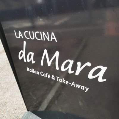 Italian café/takeaway in Whitchurch. Serving breakfast, lunch, award-winning Neapolitan pizzas, homemade cakes and desserts. ⏲️9-3pm / 5-9pm ☎️02921 152659
