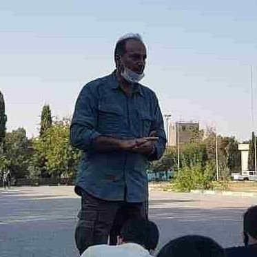 هر که نوکر به کسی گشت همان نوکر ماند..
هر کسی نوکر دربار تو شد آقا شد..