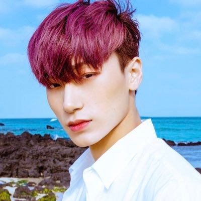 Dee 🌝 ( in hiatus rn )さんのプロフィール画像