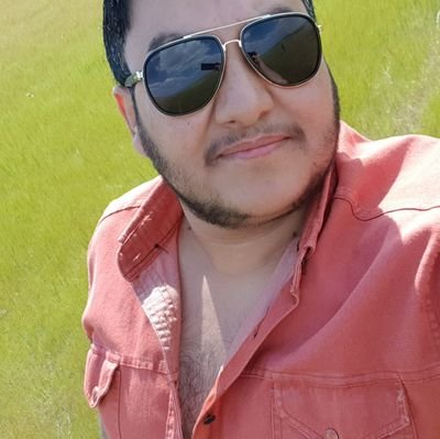 ويِبقَىْ فِيِّ القَلٌبَ شِيًءْ لاْ يَعَلّمَهُ إلا رَبُّ كُل شِيًء
#OMAR .....͡. ⌣` ...