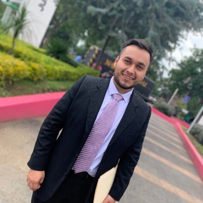 Presidente del Movimiento Juvenil Mexicano en Michoacán. Estudió Maestría en Gerencia Pública y Política Social. Estudiante del Doctorado en Política.