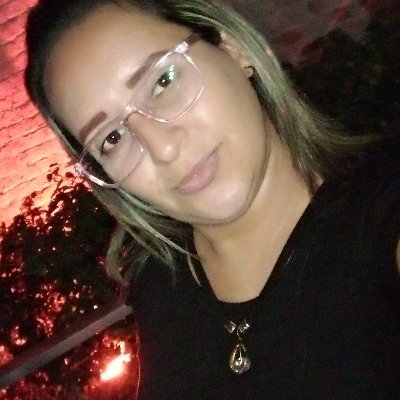 Yosli21435099's profile picture. Pa adelante como el elefante