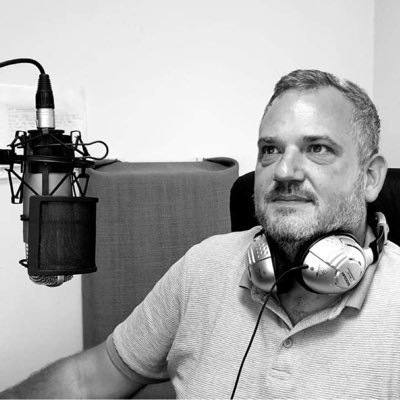 RobMr90sVincent's profile picture. 90’s mad DJ, recovering addict and not ashamed!