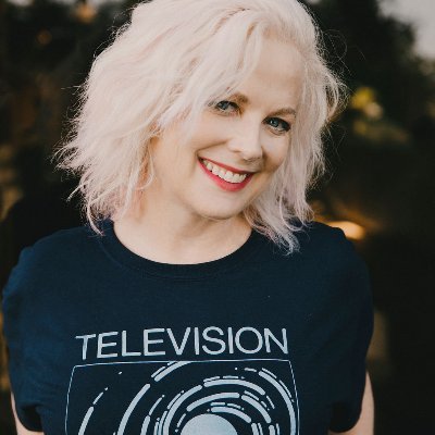 LParres's profile picture. Award-winning TV writer helping brilliant minds deliver. 📣
I write TV & ghostwrite & coach founders and CEOs to give amazing talks, pitches & presentations.