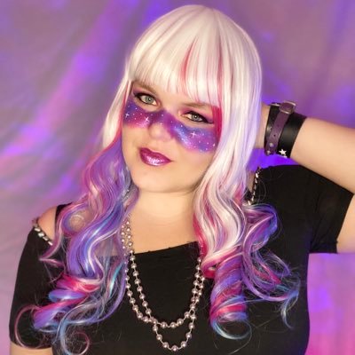 Cosplayer 👑 | Gamer 🎮 | Resident Evil✨| Twitch Affiliate 🔥| She/her | 📧: yubinalenacosplay@gmail.com