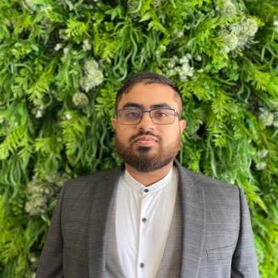 Chaplain, trainee counsellor, tea-monger @bobaandcouk, host of @deencastpodcast. Interests in Islamic studies, mental health & Arabic. Married.