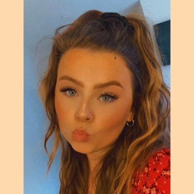 Adeena_02's profile picture. Be faithful in small things because it is in them your strength lies