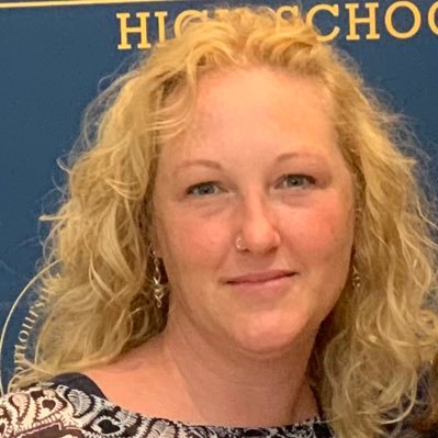 Mom, wife, dog lover, STEM/Computer Science teacher, library media specialist, KTI ⭐️2021, PSU Alumni 💙🤍