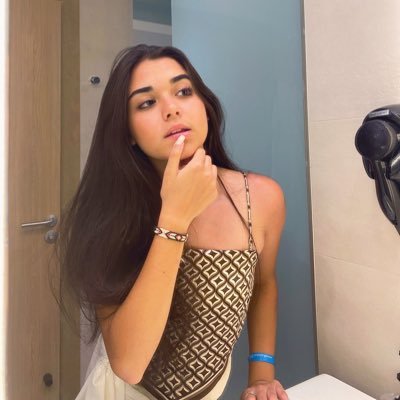 senemjhilal's profile picture. 