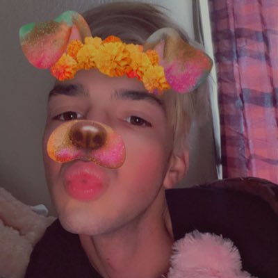 garrett10989's profile picture. 