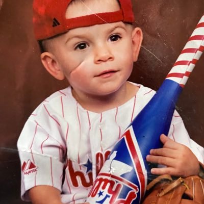 ryan37085027's profile picture. GO BIRDS, GO PHILS, GO ORANGE AND BLACK #RingTheBell