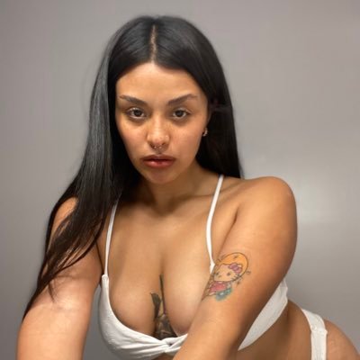 23
Mexicanamerican🇺🇸🇲🇽
U G L Y B A S T A R D 🍼💕🧸