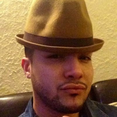 Sincere_Laperla's profile picture. Let's NOT!