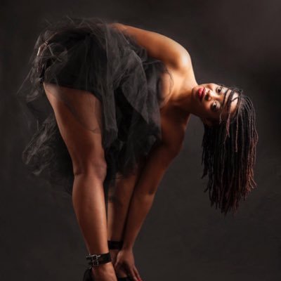 ILOV GRATE: solo show creator, erotic performance artist and sensual movement teacher.           Celebrated Sinner                       Queen of Lap Dance