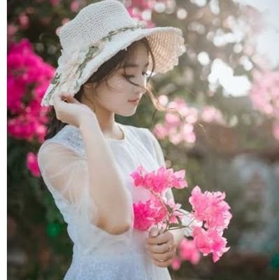 SradhaaPanigra1's profile picture. Artist