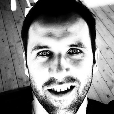 Vater, Ehemann, Hausbesitzer, Gründer, Geschäftsführer, IT-Spezialist, Fußballfan, Gamer
