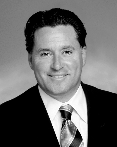 25 year  real estate veteran with strong finance background and extensive experience with strategic planning and portfolio management.