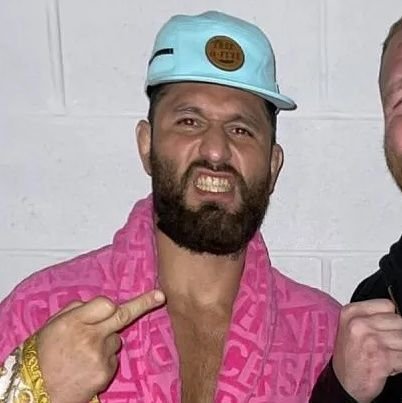 Gamebred_Stan's profile picture. Street Jesus 🙌👊
@GamebredFighter 

The 3 piece and soda King 🍗🍗🍗🥤👑👊
#MMATwitter