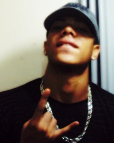 Twitter dedicado a Banda Arrebenta. 
Baixem Agora-BANDA ARREBENTA AO VIVO NO CASTELO http://t.co/yGN5QxXkjG