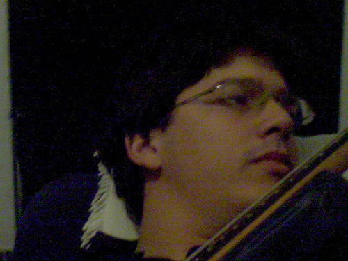 Baixista guitarreiro e violeiro breve pertinho de sua casa!!!!!