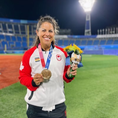 Team Canada Softball 🇨🇦 Tokyo 2020 OLY Bronze Medalist • Mizuno ambassador. multiple @canfund recipient 🤍